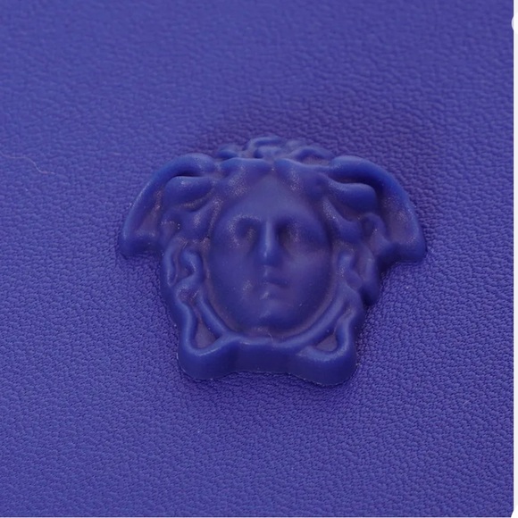 Versace La Medusa leather Zipper/Card holder wallet NEW (AUTHENTIC) - Picture 7 of 16